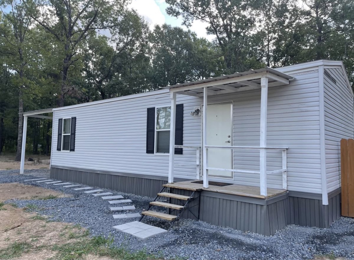 Mobile home exterior and front porch